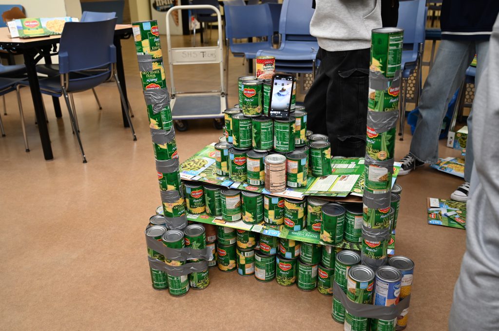 Canstruction